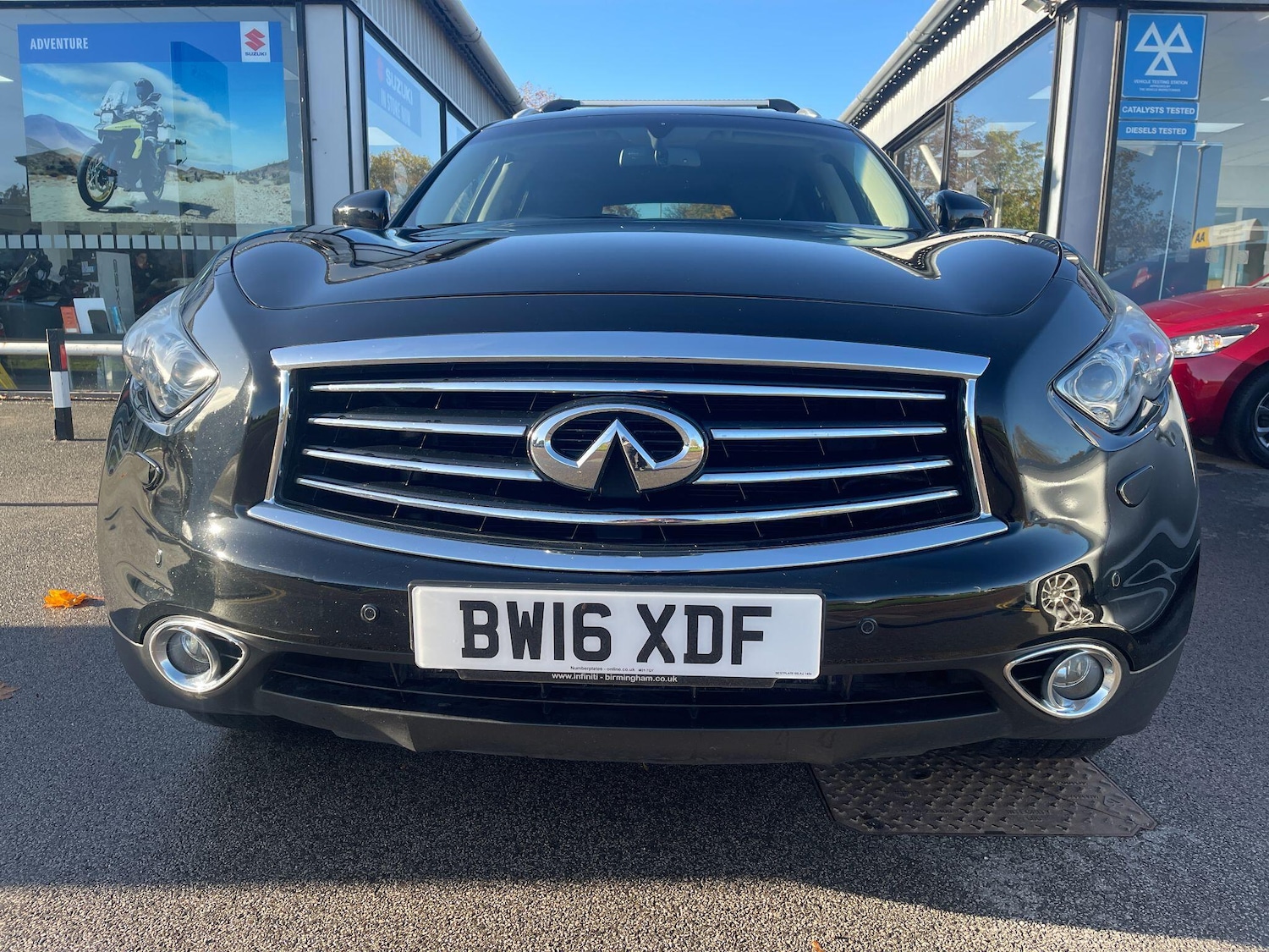 Used Infiniti QX70 2016 for sale - 76370369: Photo 14