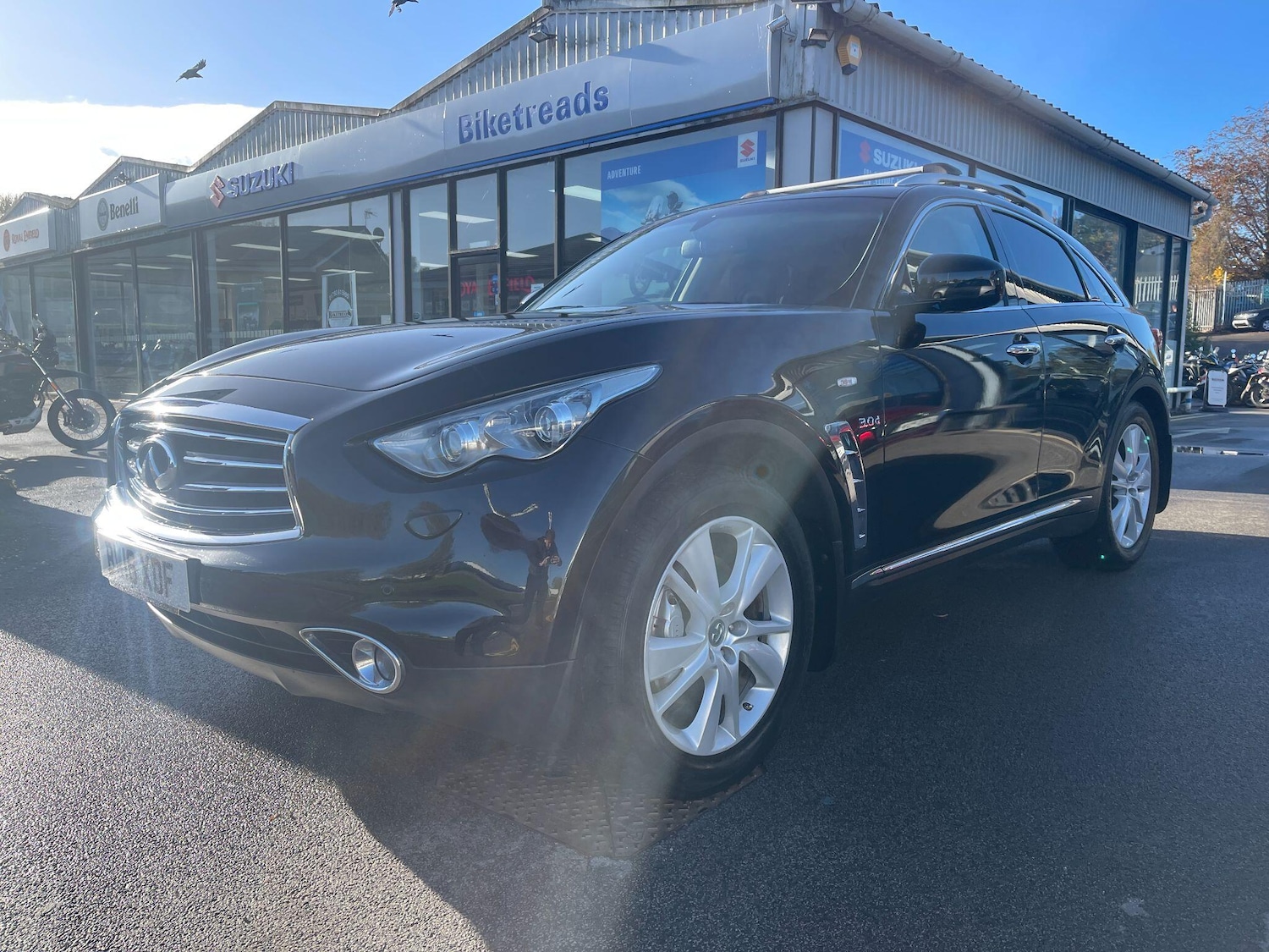 Used Infiniti QX70 2016 for sale - 76370369: Photo 16