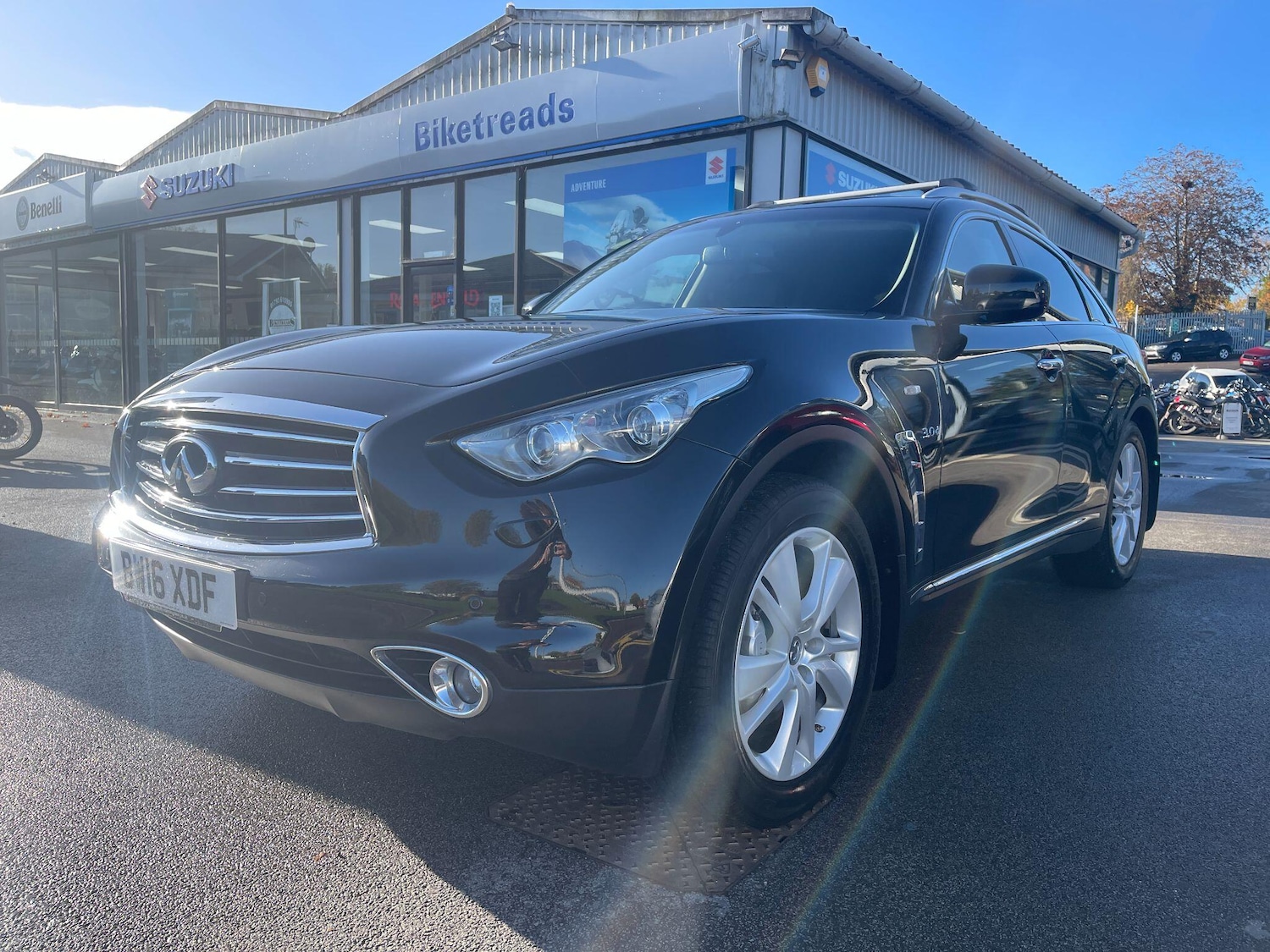 Used Infiniti QX70 2016 for sale - 76370369: Photo 17