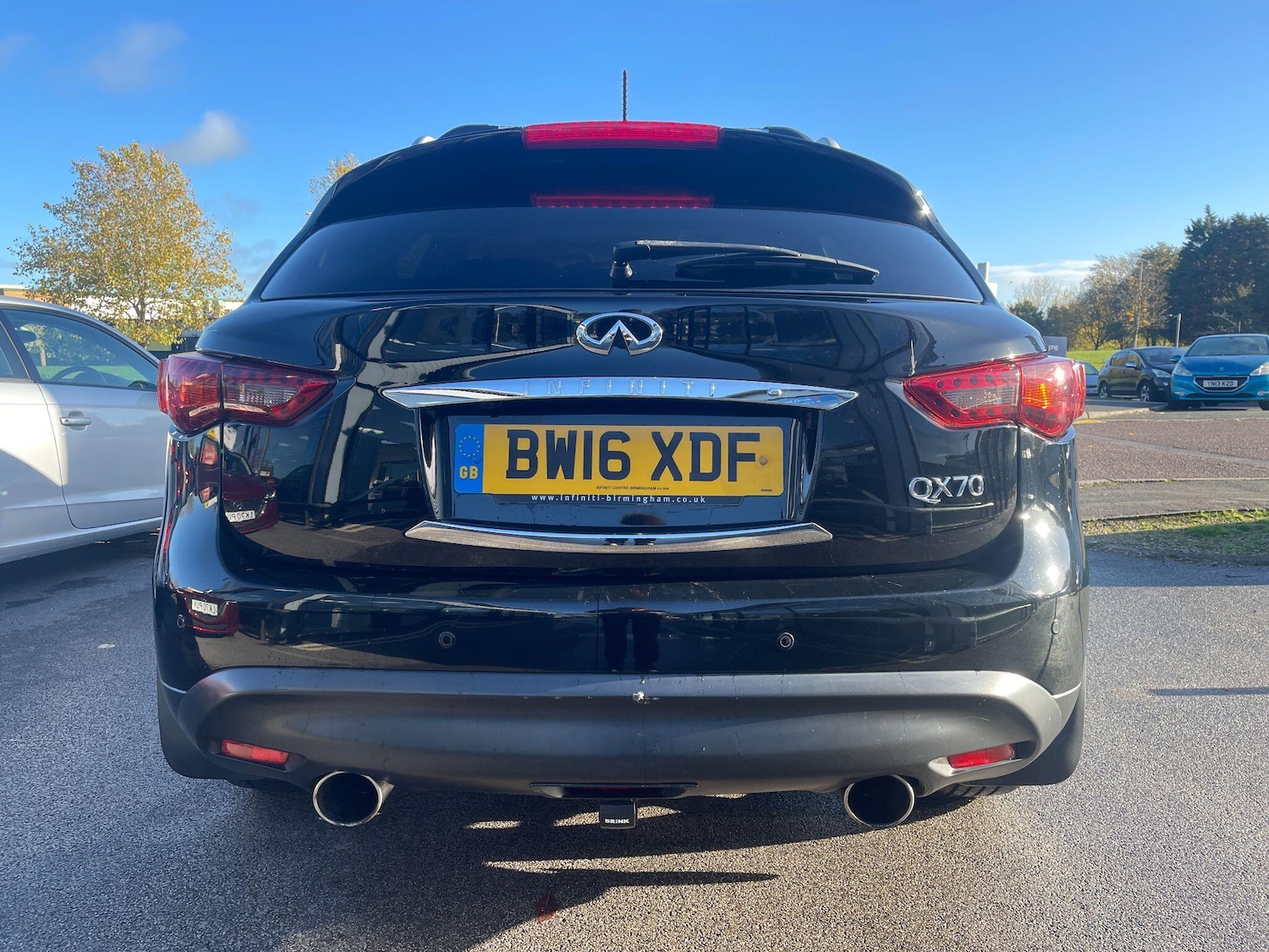 Used Infiniti QX70 2016 for sale - 76370369: Photo 24