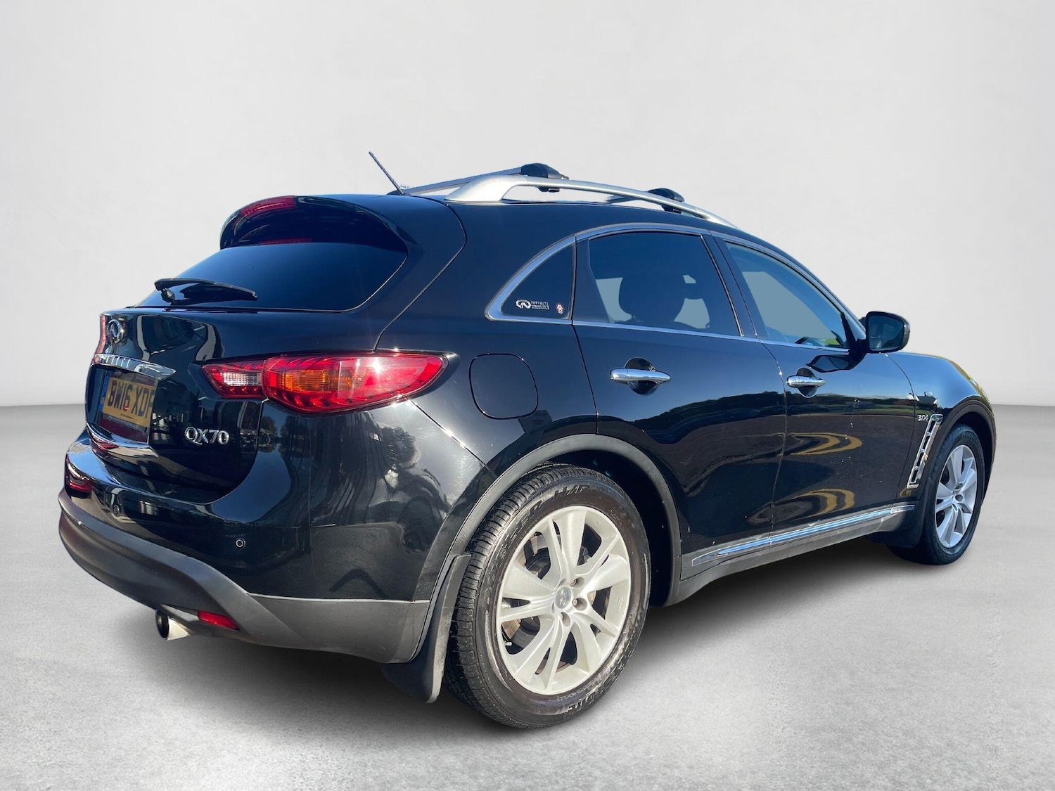 Used Infiniti QX70 2016 for sale - 76370369: Photo 26