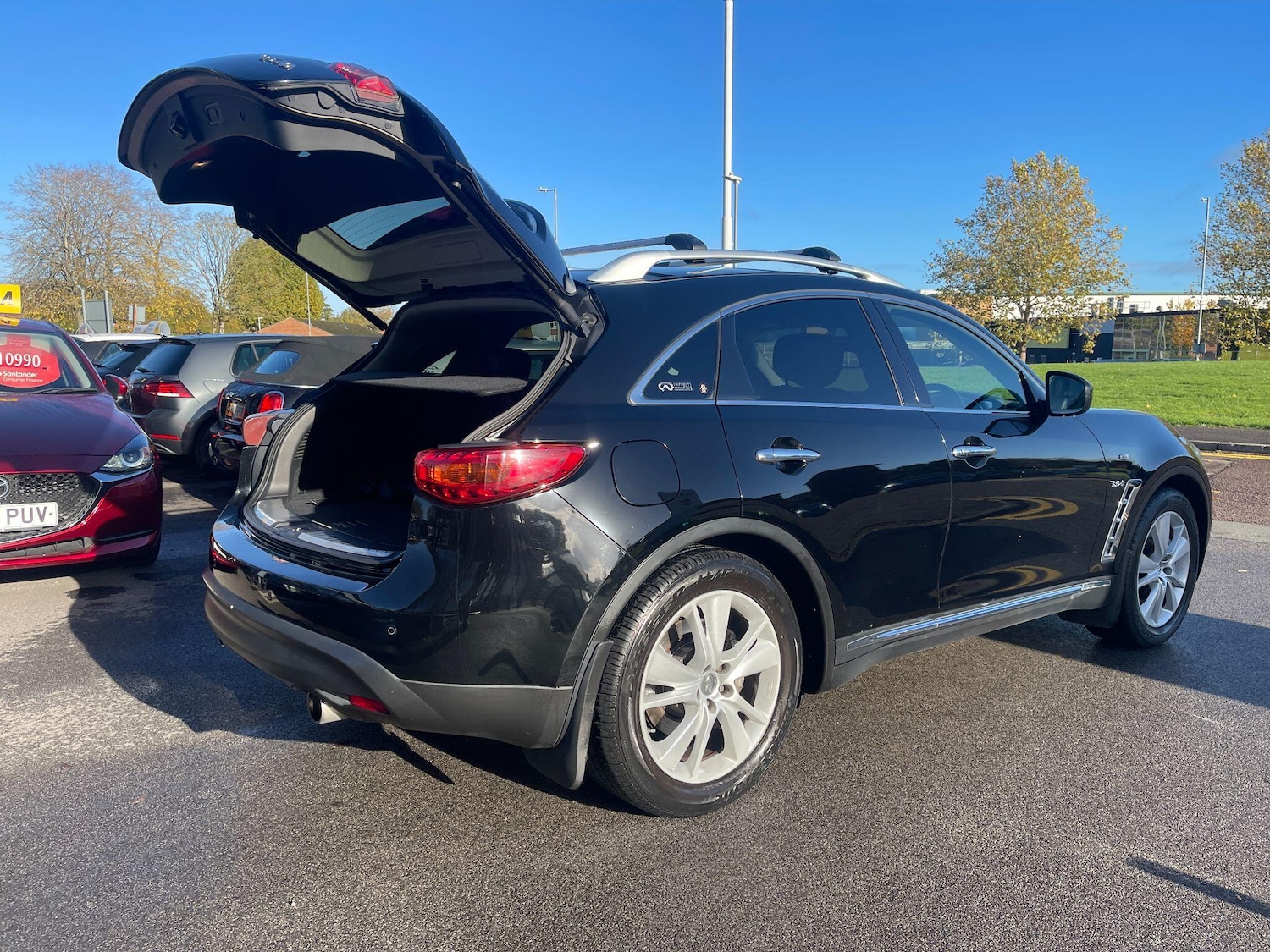 Used Infiniti QX70 2016 for sale - 76370369: Photo 27