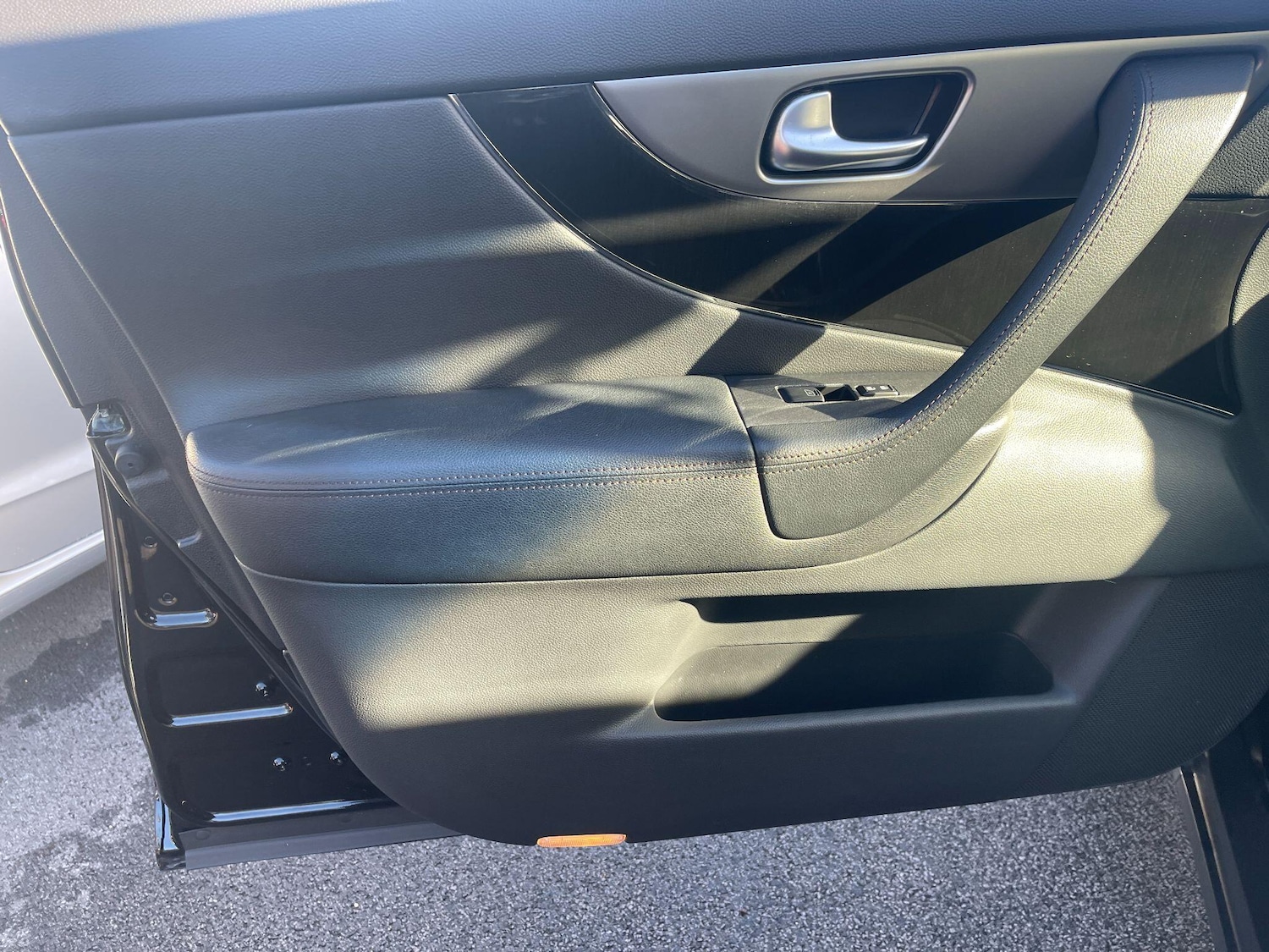 Used Infiniti QX70 2016 for sale - 76370369: Photo 48