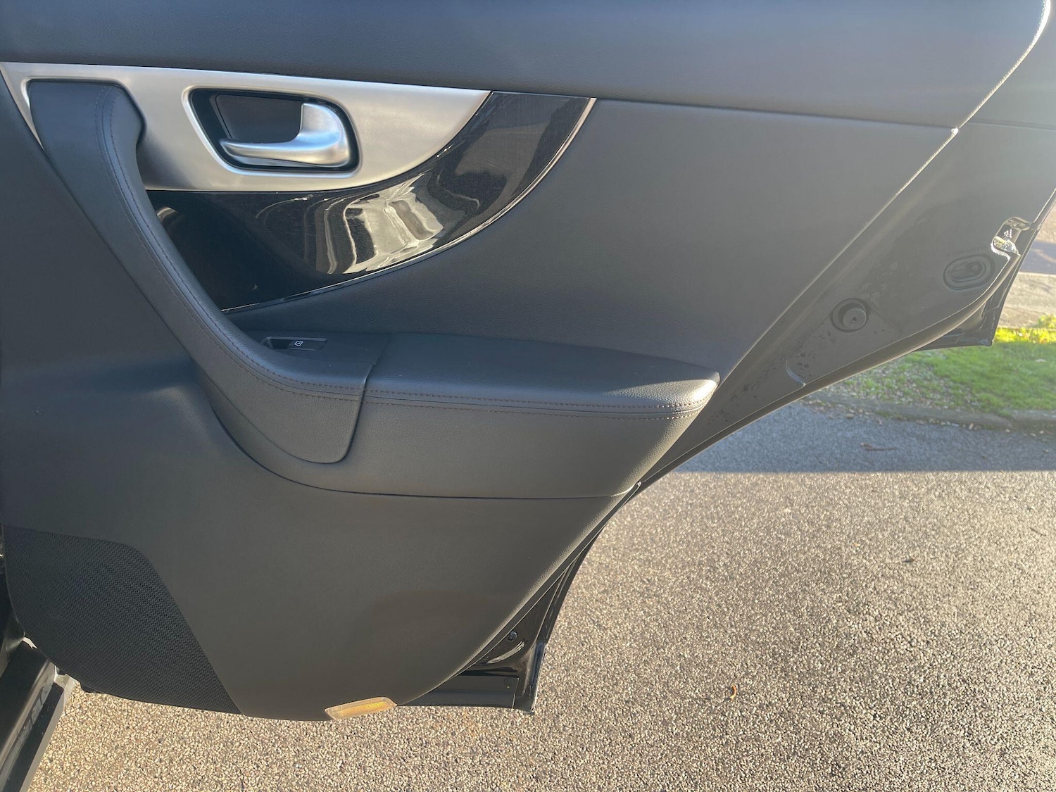 Used Infiniti QX70 2016 for sale - 76370369: Photo 50