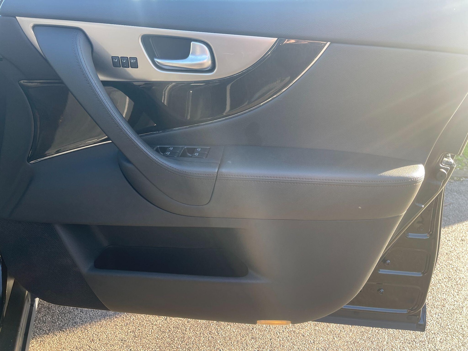 Used Infiniti QX70 2016 for sale - 76370369: Photo 51