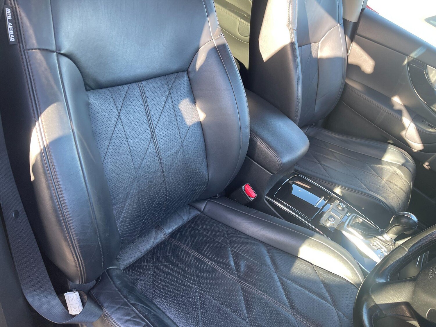 Used Infiniti QX70 2016 for sale - 76370369: Photo 70