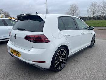 Used Volkswagen Golf 2017 for sale - 77794429: Photo