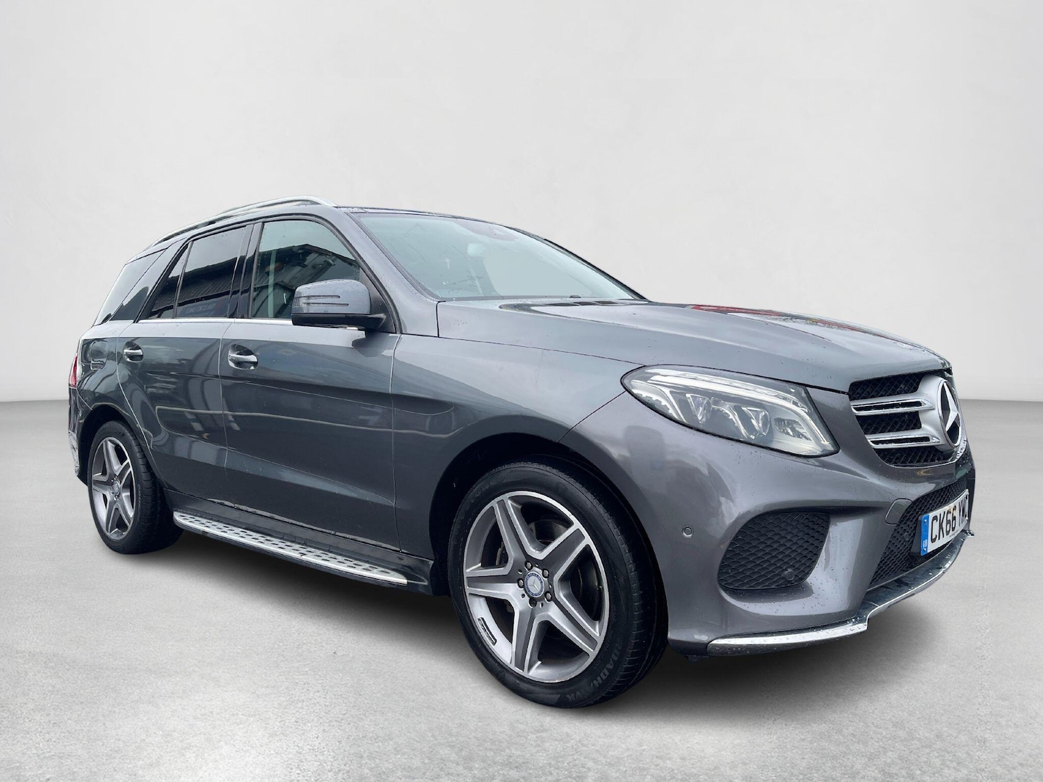 Used Mercedes-Benz GLE 2016 for sale - 76714887: Photo 2