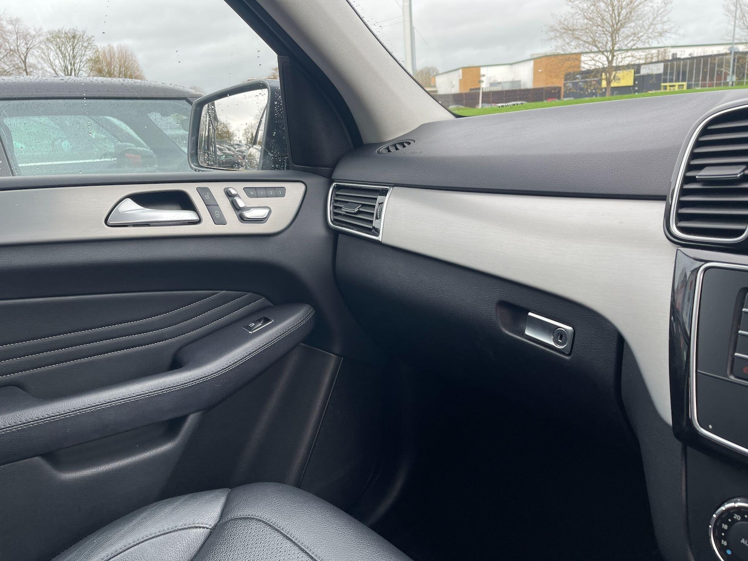 Used Mercedes-Benz GLE 2016 for sale - 76714887: Photo 47