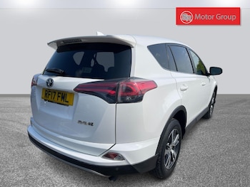 Used Toyota RAV4 2017 for sale - 75464008: Photo