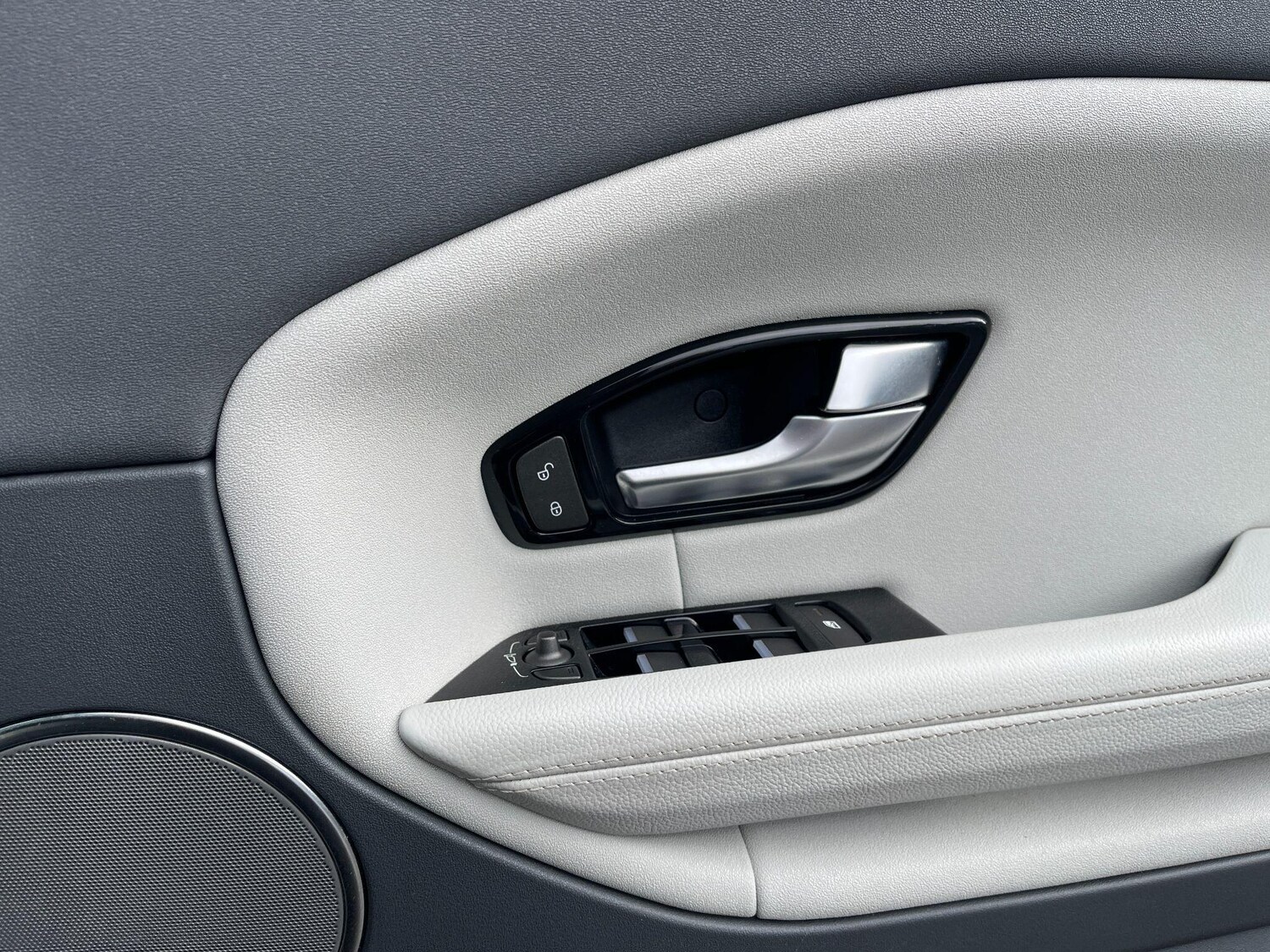 Used Land Rover Range Rover Evoque 2018 for sale - 77705615: Photo 29