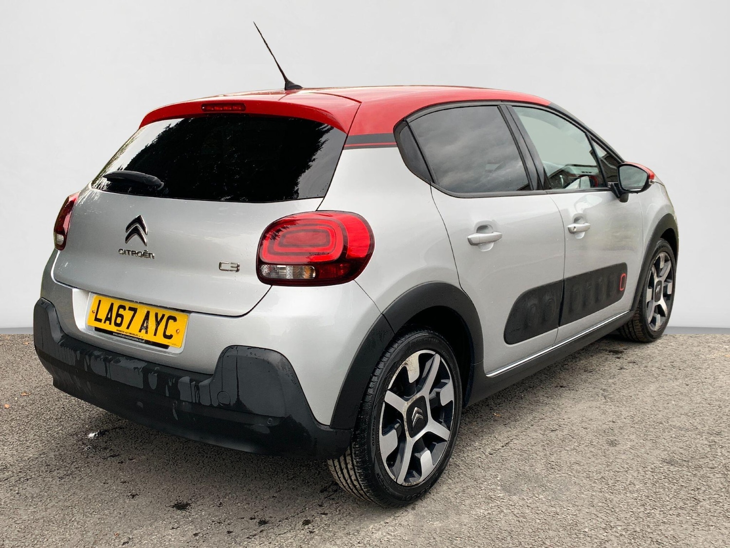 Used Citroen C3 2018 for sale - 76109343: Photo 6