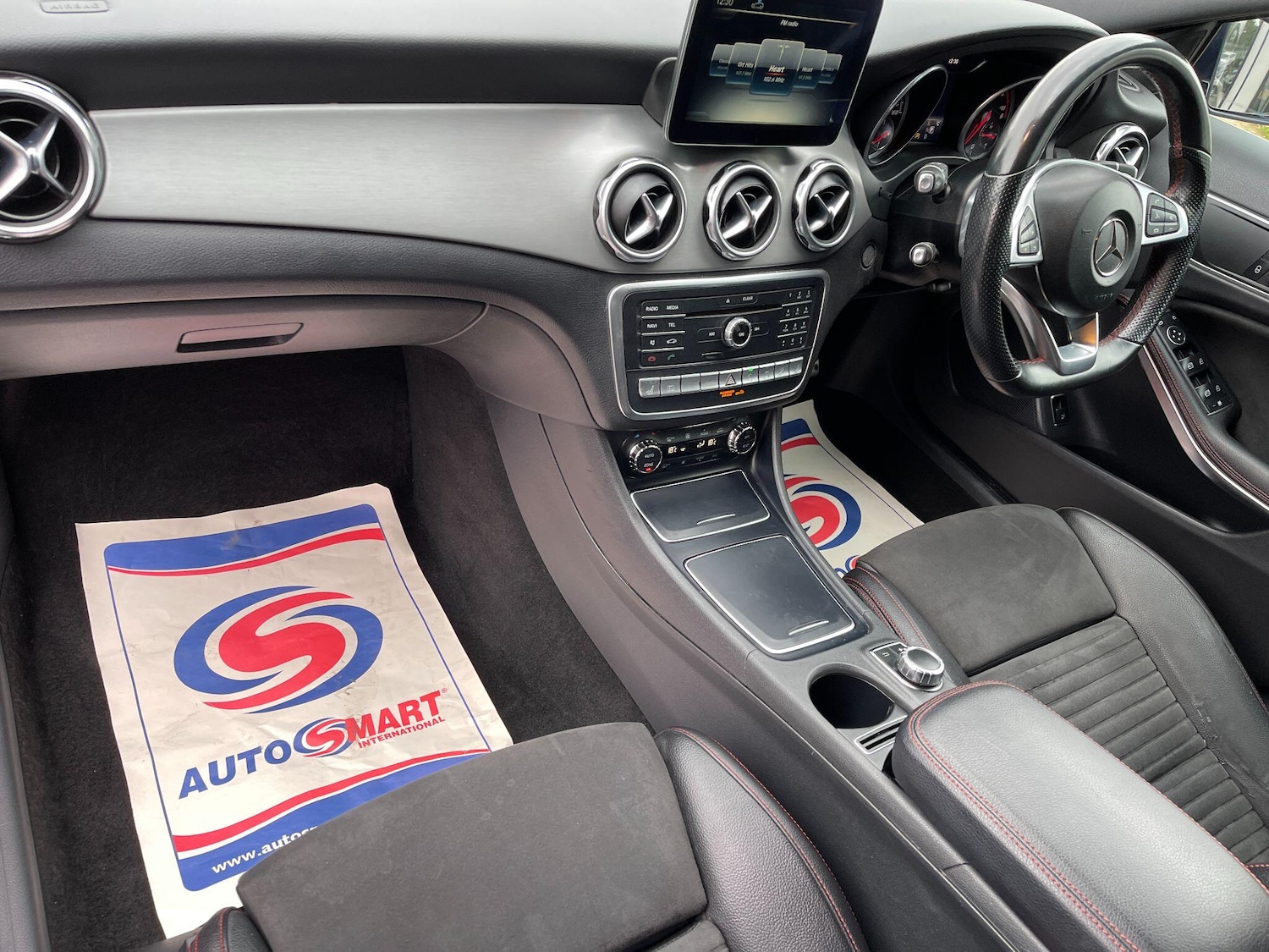 Used Mercedes-Benz GLA 2017 for sale - 76753284: Photo 32