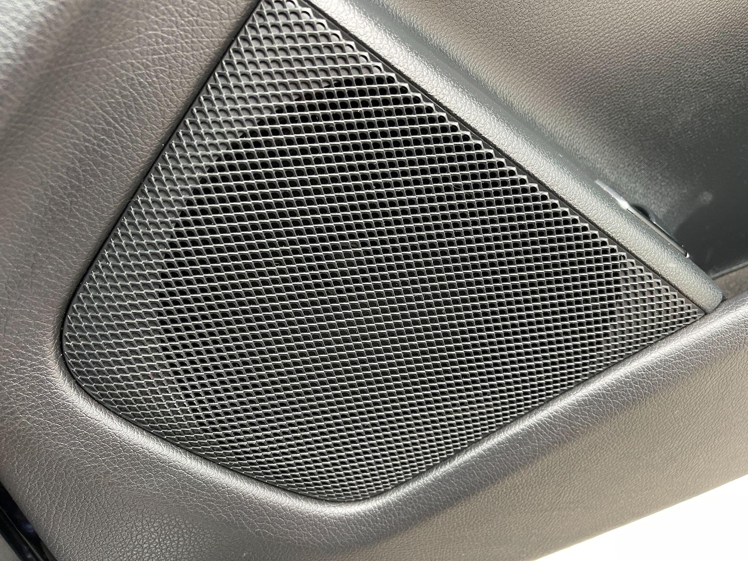 Used Mercedes-Benz GLA 2017 for sale - 76753284: Photo 49