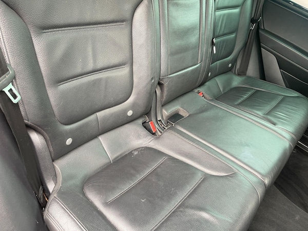 Used Volkswagen Touareg 2012 for sale - 76179552: Photo 41