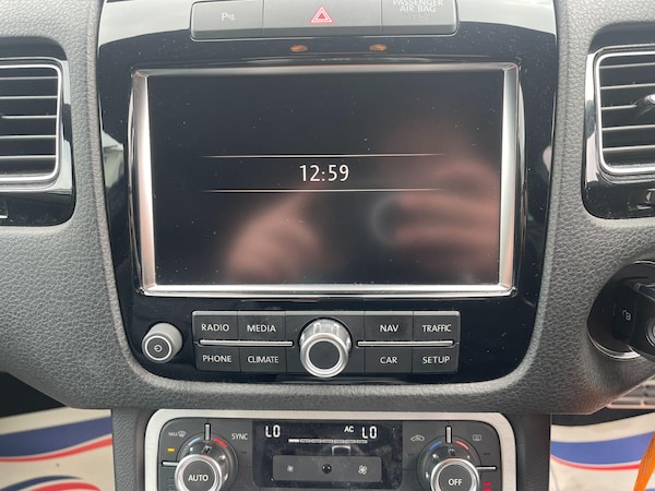 Used Volkswagen Touareg 2012 for sale - 76179552: Photo 56