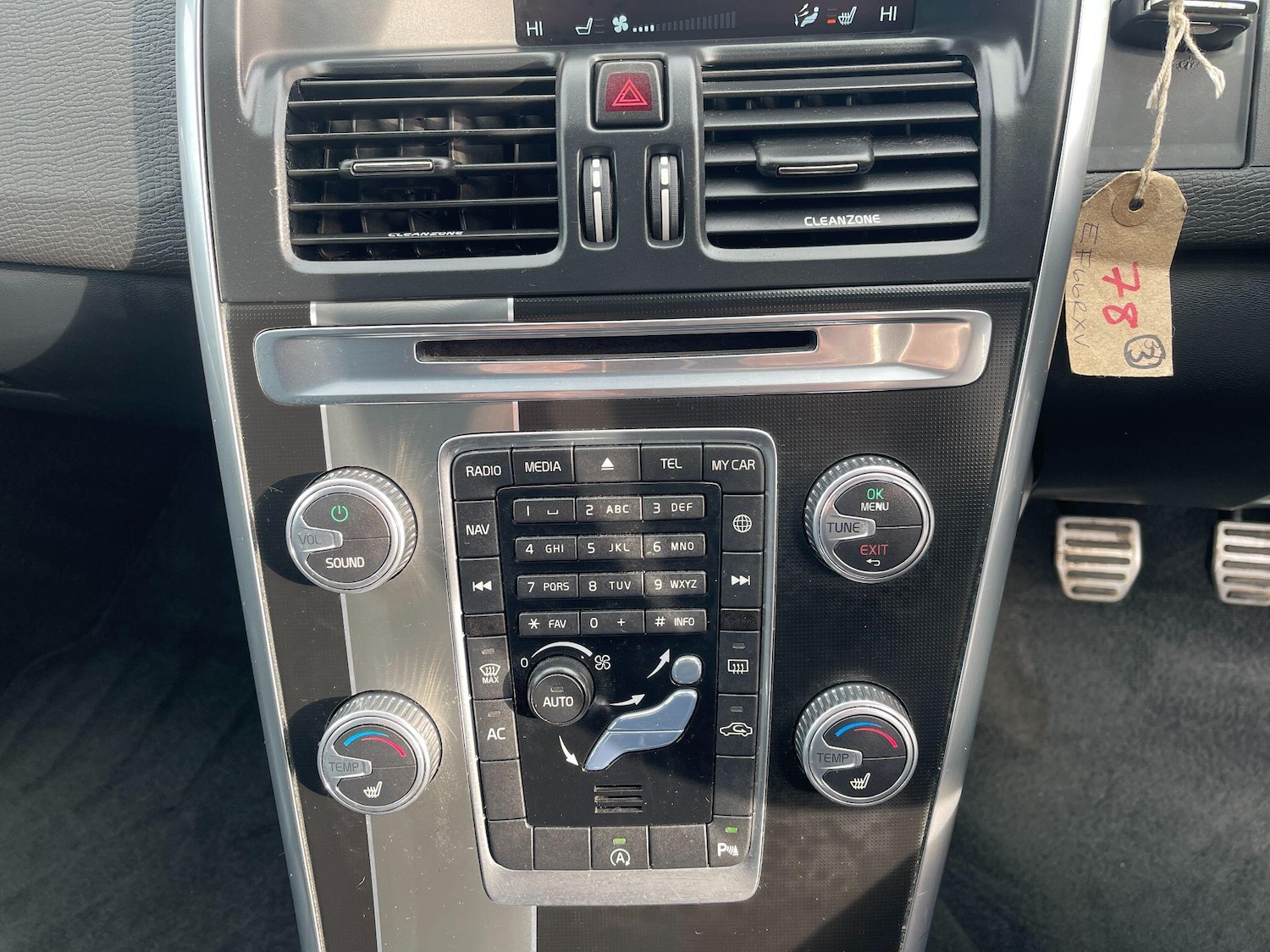 Used Volvo XC60 2016 for sale - 77238017: Photo 17