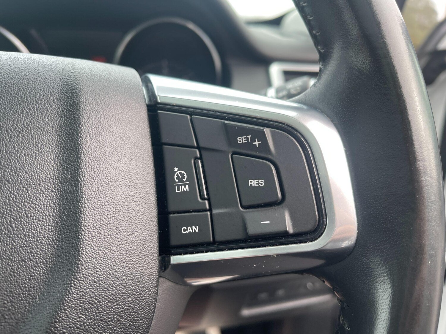 Used Land Rover Discovery Sport 2017 for sale - 77564719: Photo 34