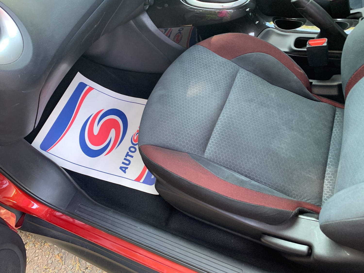 Used Nissan Juke 2014 for sale - 76990252: Photo 13