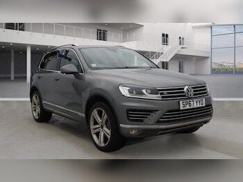 Used Volkswagen Touareg 2017 for sale - 77705608: Photo
