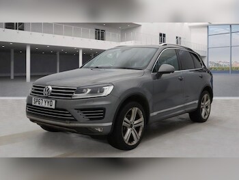 Used Volkswagen Touareg 2017 for sale - 77705608: Photo