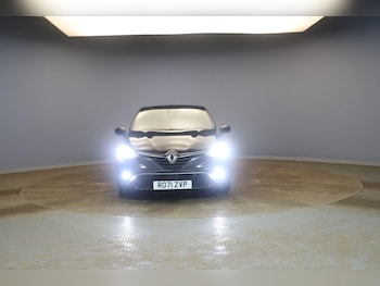 Used Renault Clio 2021 for sale - 76964789: Photo