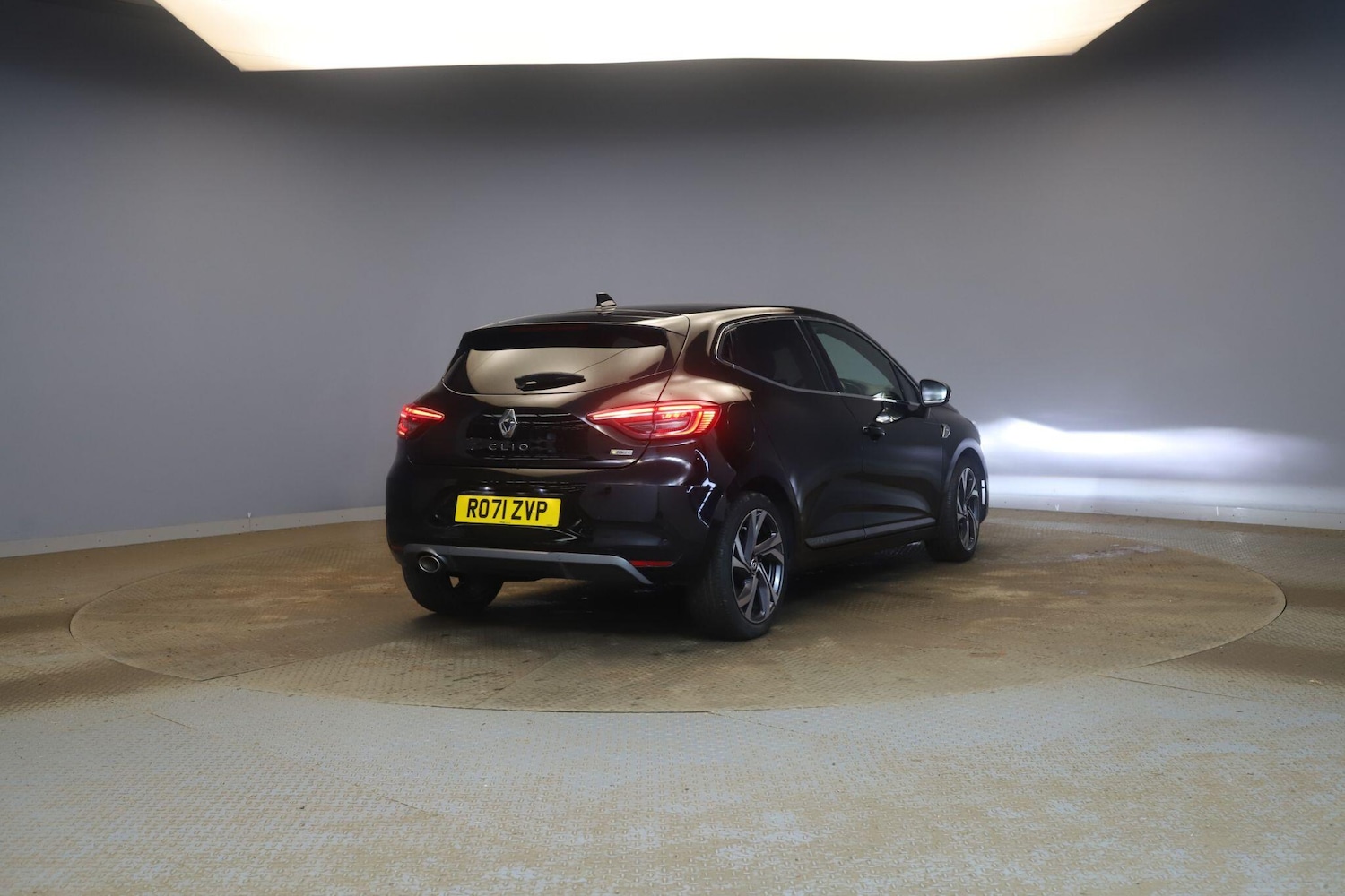 Used Renault Clio 2021 for sale - 76964789: Photo 5