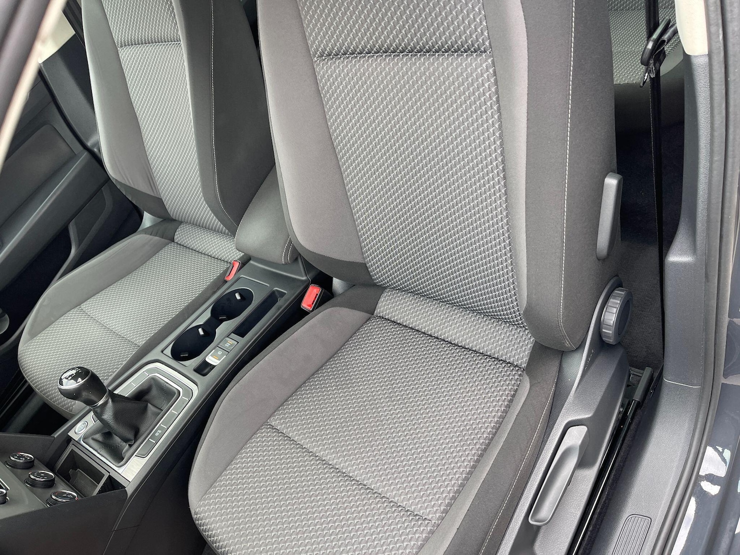 Used Volkswagen Passat 2017 for sale - 77484447: Photo 47