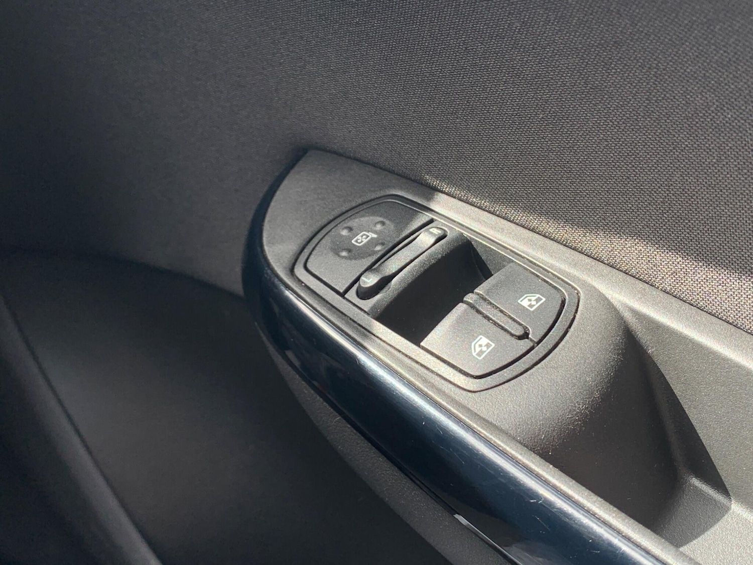 Used Vauxhall Corsa 2017 for sale - 75915910: Photo 26