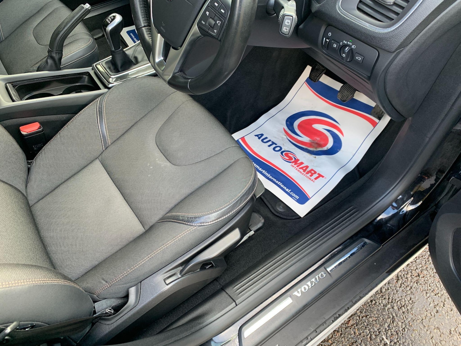 Used Volvo V40 Cross Country 2017 for sale - 77120751: Photo 12