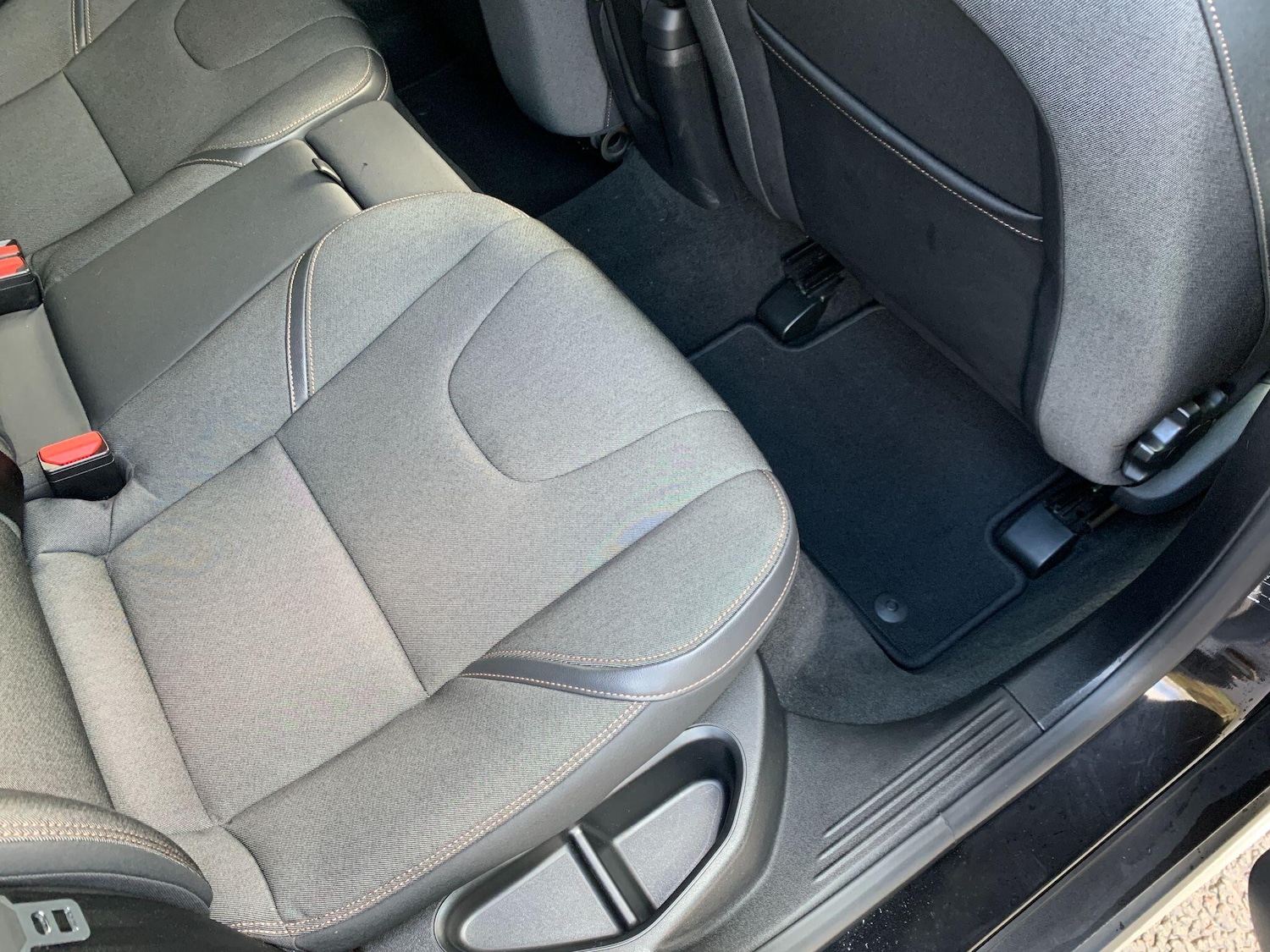 Used Volvo V40 Cross Country 2017 for sale - 77120751: Photo 15