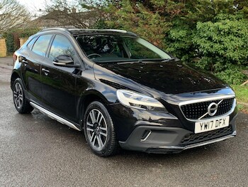 Used Volvo V40 Cross Country 2017 for sale - 77120751: Photo