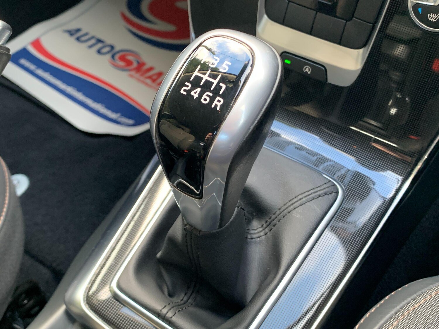 Used Volvo V40 Cross Country 2017 for sale - 77120751: Photo 23