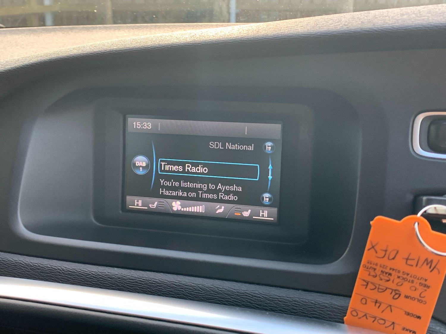 Used Volvo V40 Cross Country 2017 for sale - 77120751: Photo 7