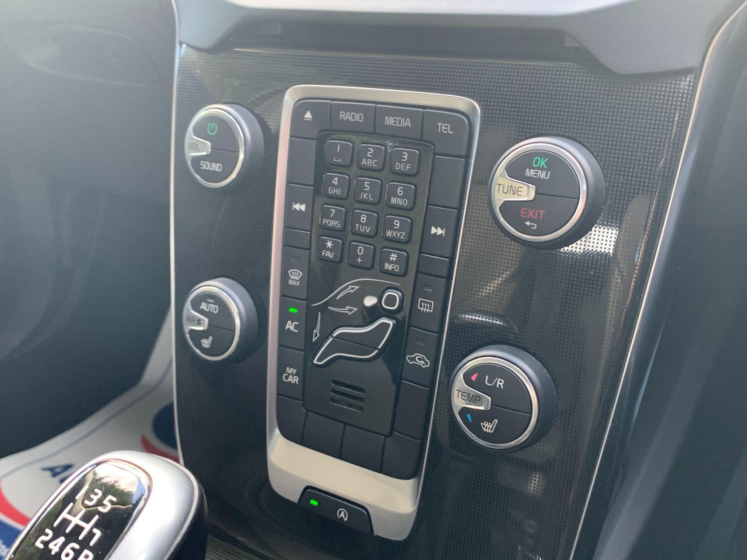 Used Volvo V40 Cross Country 2017 for sale - 77120751: Photo 8