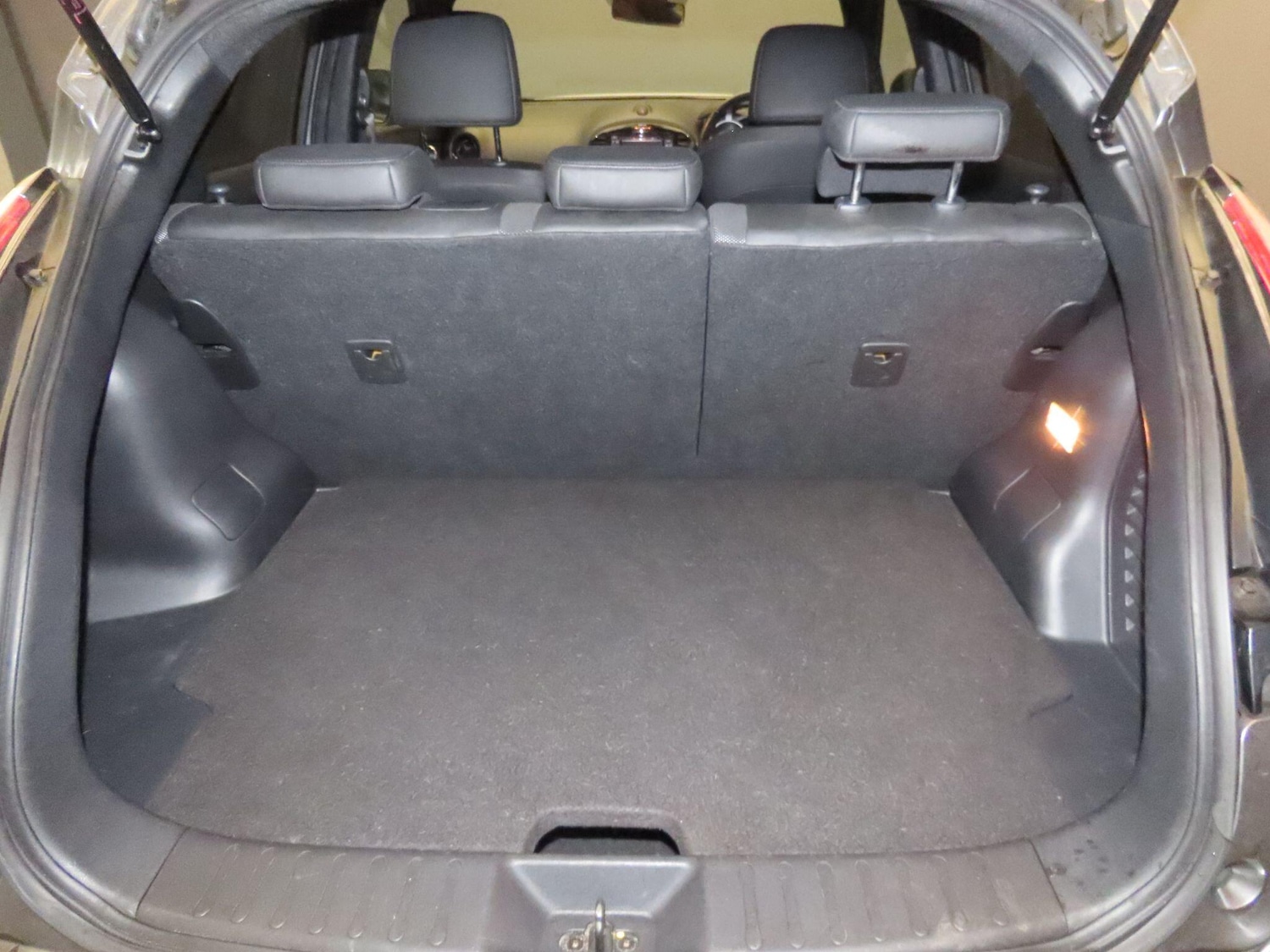 Used Nissan Juke 2018 for sale - 76409330: Photo 11