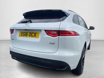 Used Jaguar F-Pace 2016 for sale - 75867001: Photo