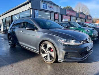 Used Volkswagen Golf 2017 for sale - 76597237: Photo