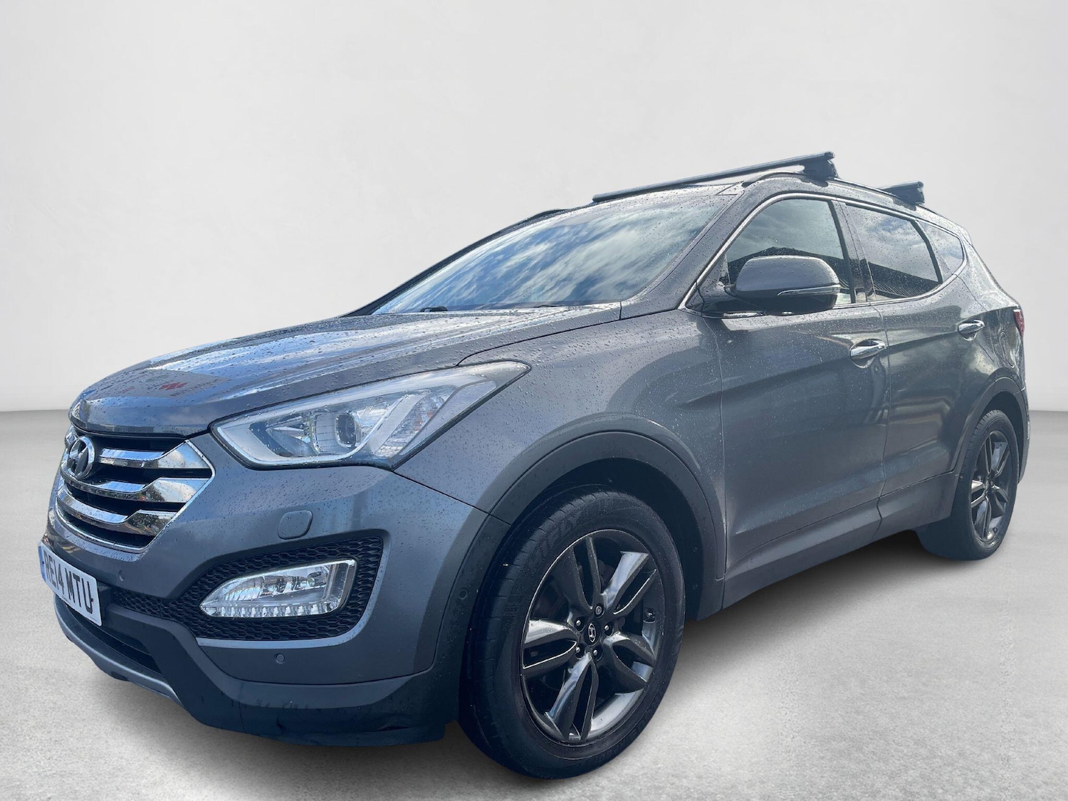 Used Hyundai Santa Fe 2014 for sale - 76370704: Photo 15
