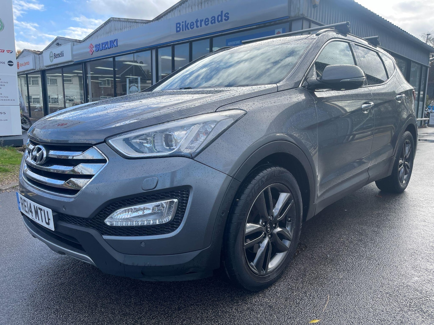Used Hyundai Santa Fe 2014 for sale - 76370704: Photo 17