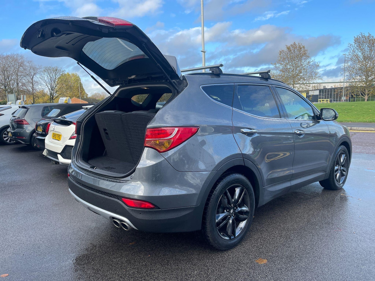 Used Hyundai Santa Fe 2014 for sale - 76370704: Photo 27