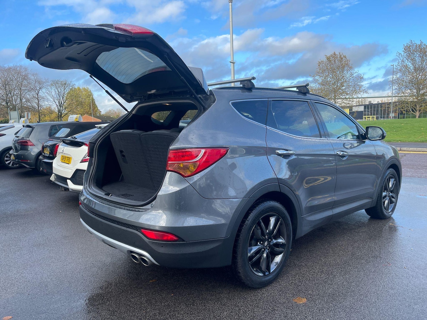 Used Hyundai Santa Fe 2014 for sale - 76370704: Photo 28