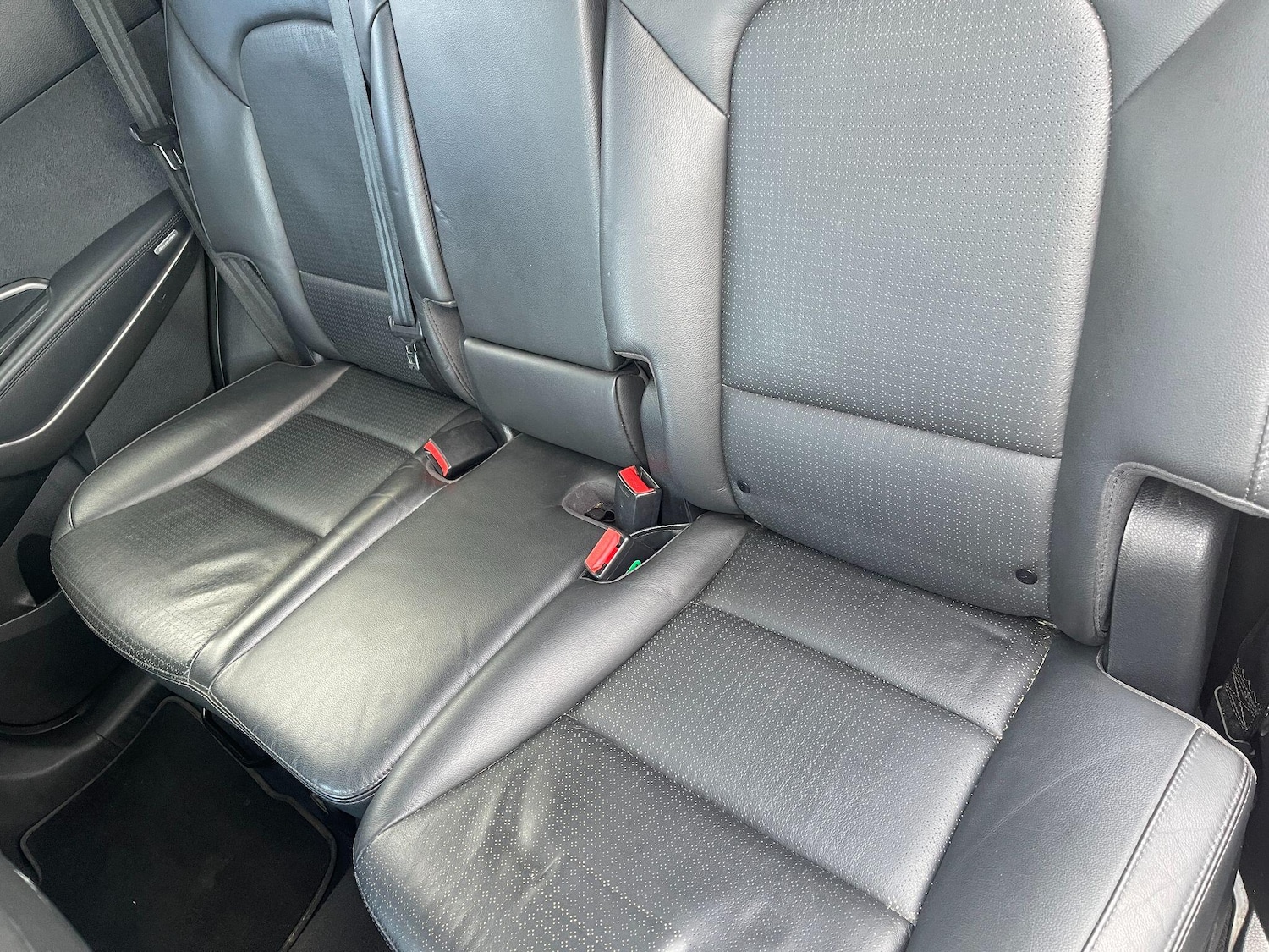 Used Hyundai Santa Fe 2014 for sale - 76370704: Photo 37