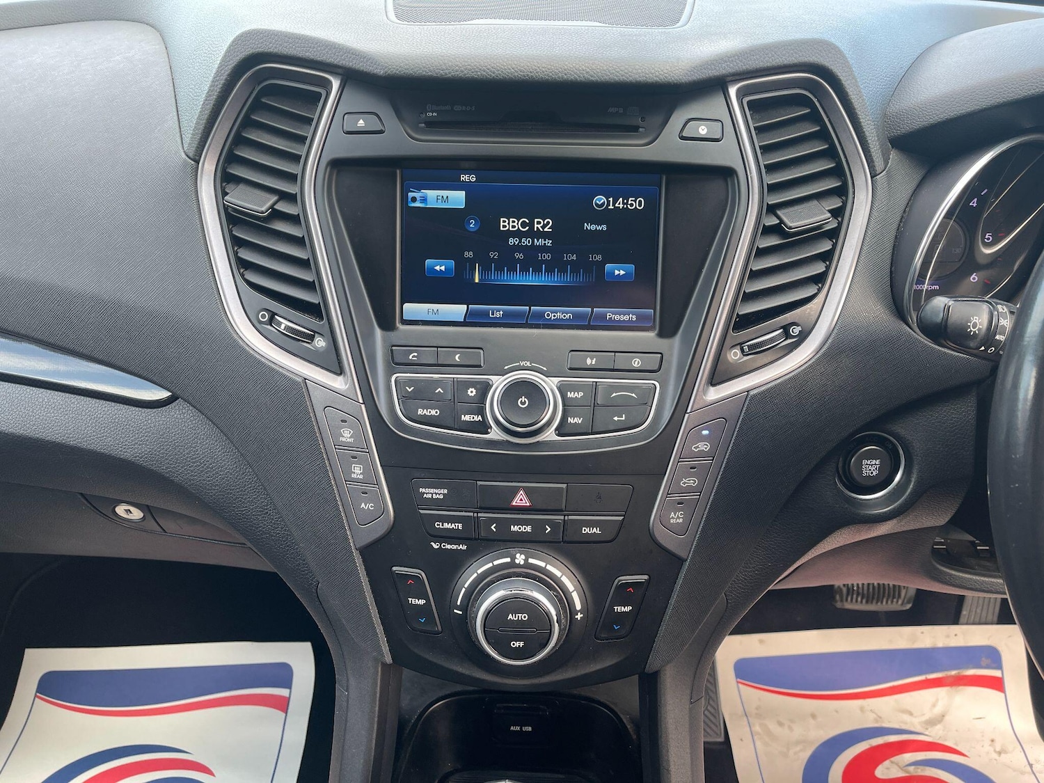 Used Hyundai Santa Fe 2014 for sale - 76370704: Photo 59