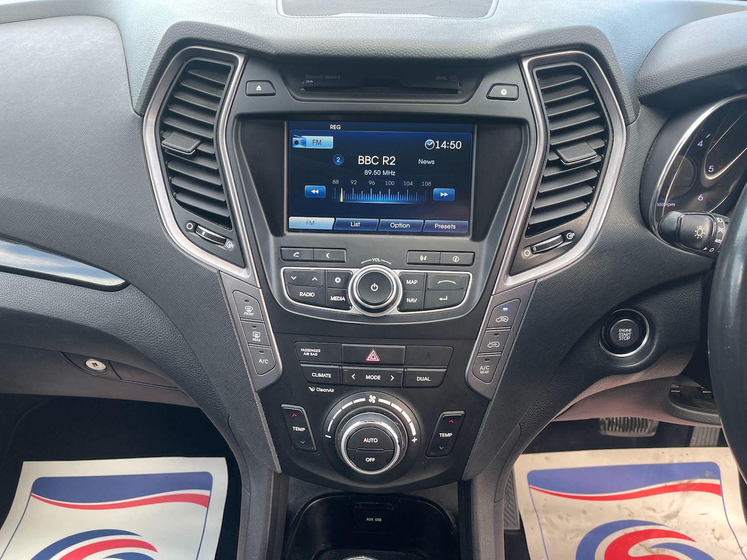 Used Hyundai Santa Fe 2014 for sale - 76370704: Photo 60