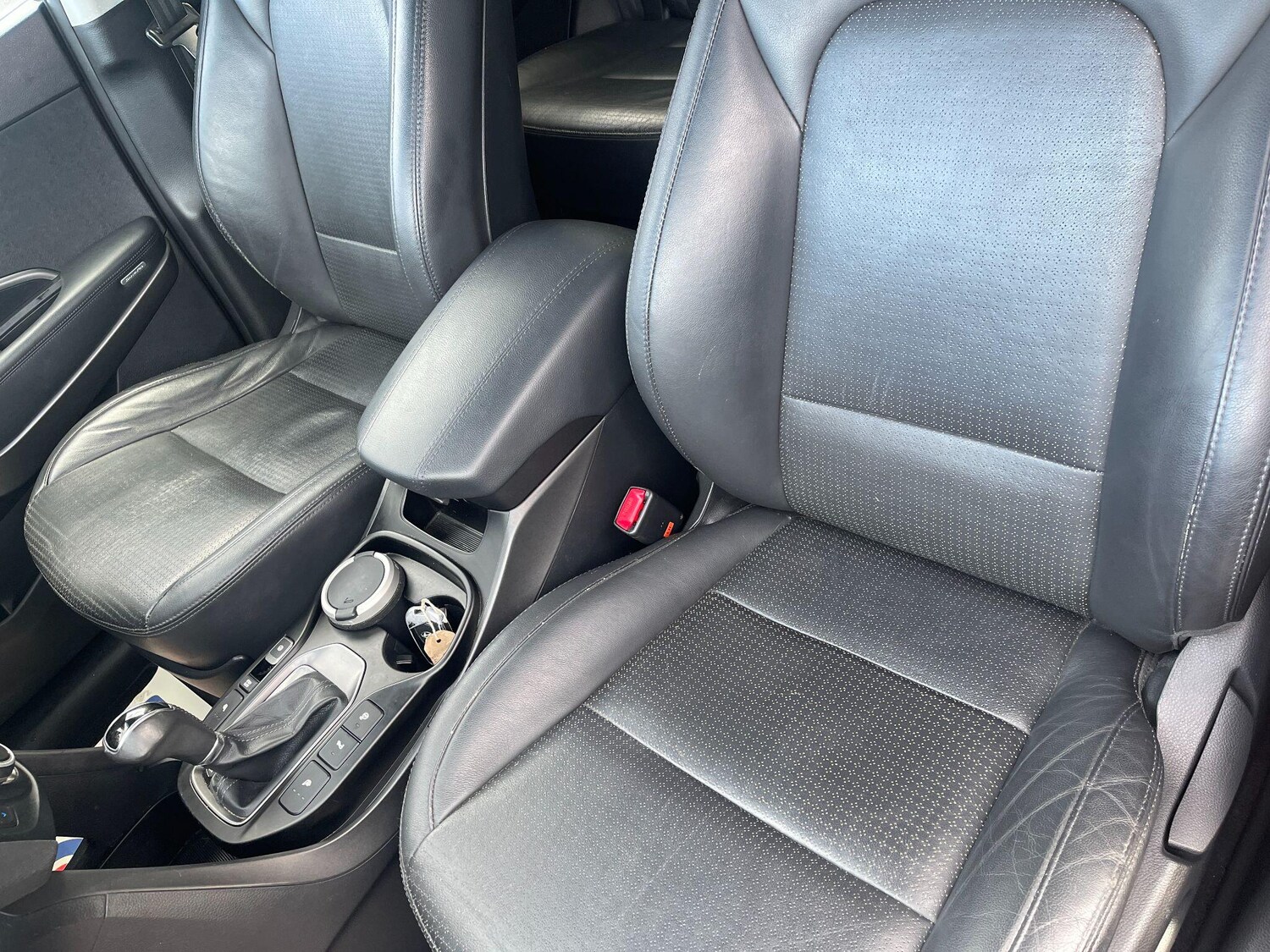 Used Hyundai Santa Fe 2014 for sale - 76370704: Photo 70