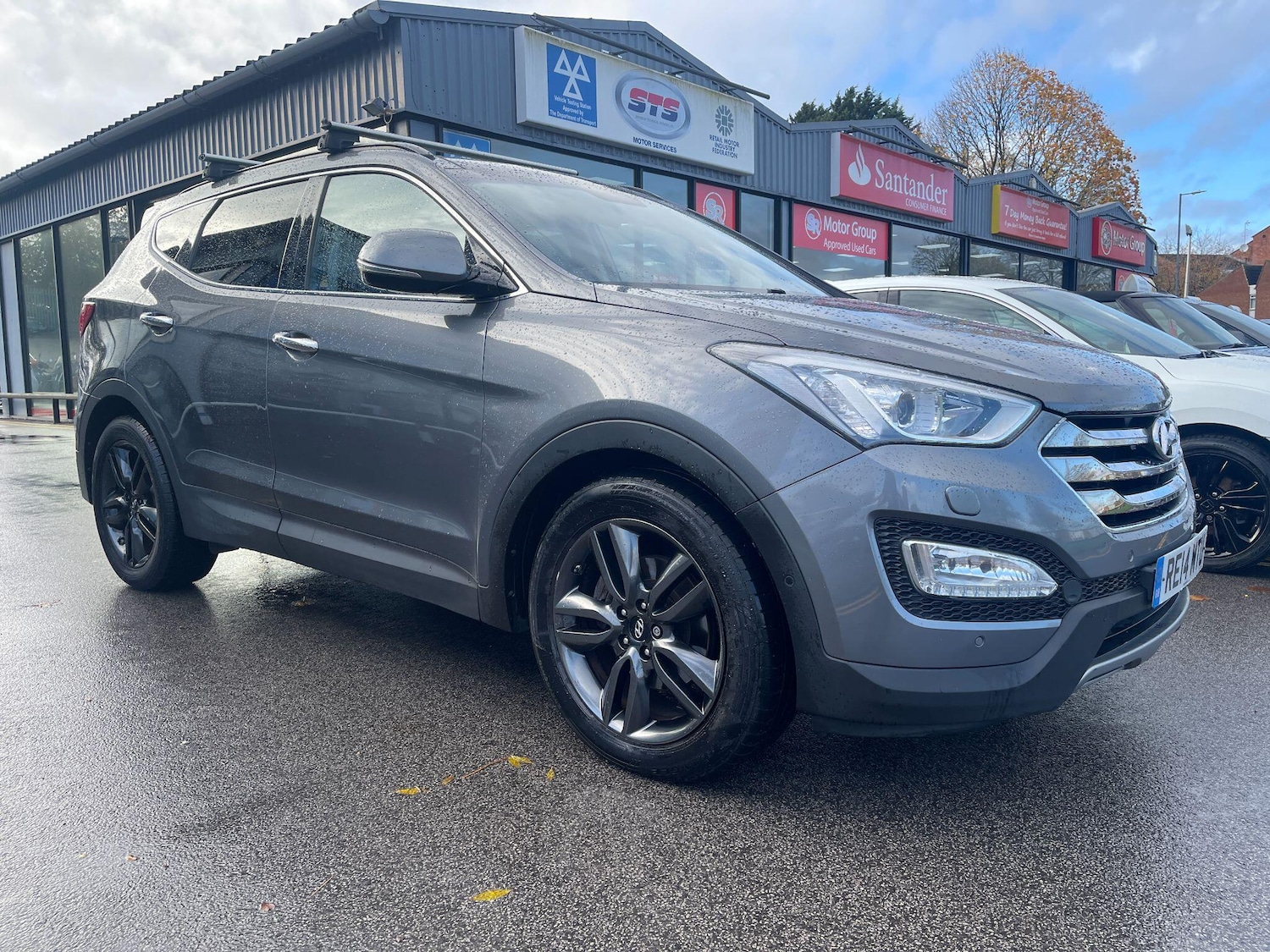 Used Hyundai Santa Fe 2014 for sale - 76370704: Photo 9