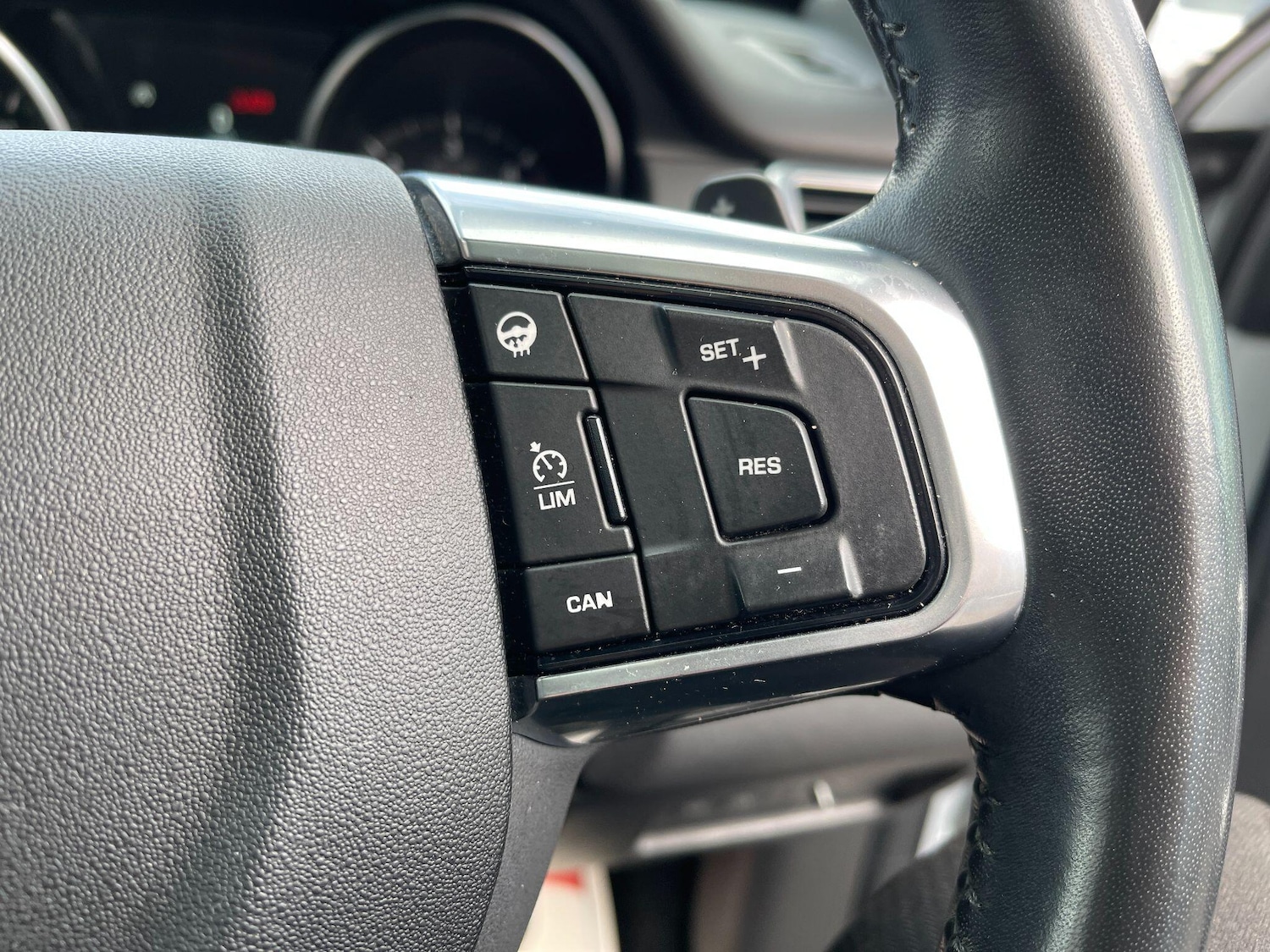 Used Land Rover Discovery Sport 2018 for sale - 77637516: Photo 35