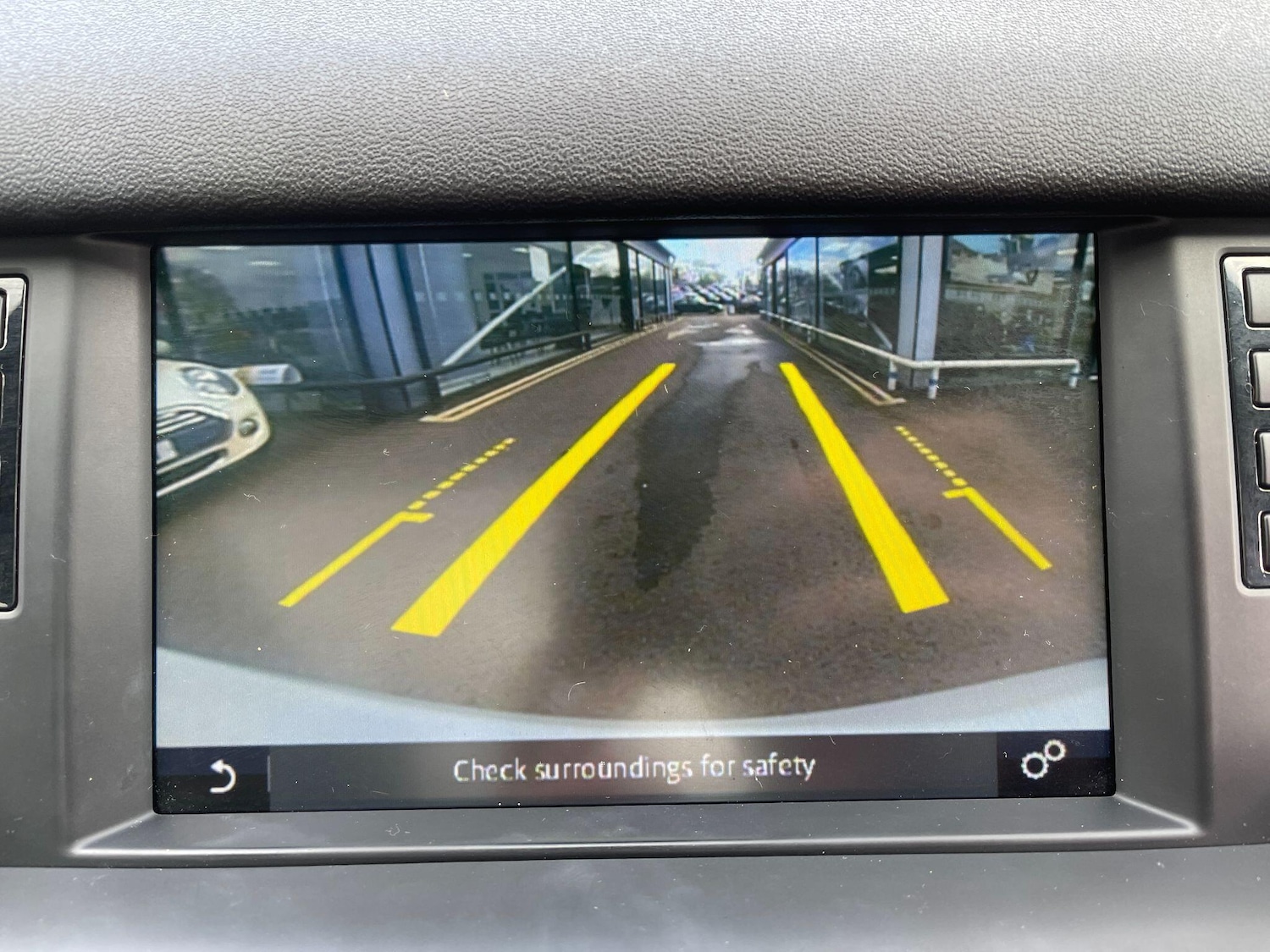 Used Land Rover Discovery Sport 2018 for sale - 77637516: Photo 53