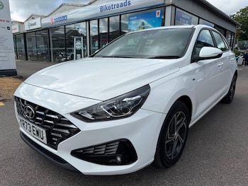 Used Hyundai i30 2023 for sale - 78878342: Photo